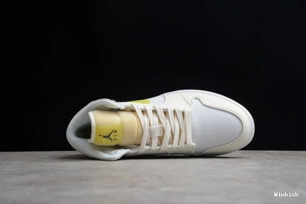 Yellow" Mid  Air Jordan voltage SE DB2822-107 1 0729